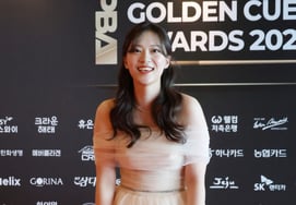 [Фото] Информационный Юн 'Улыбающийся ангел' пришел'