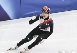 イム・ジョンオン、初代ISUショートトラックアワードで「最優秀新人賞」を受賞 "シニアデビュー初年に光栄"