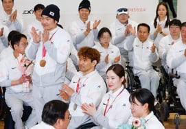 韩国冬残奥会代表团衣锦还乡，金允智荣膺"2金+3银"MVP