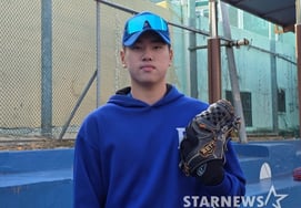 Есть еще один, кроме Ха Хён Сын.' KKKKKKK противники старшей школы Кённам Ким Мин Со из старшей школы Пусана нацелились на туз "Почему?" "Вы же можете подавить инициативу." [Интервью]