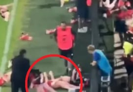 Ну черт! Зачем на футбольном поле летала кукла для взрослых? Аргентинская профессиональная команда, к которой принадлежит Димария, перешагнула "золото 19".