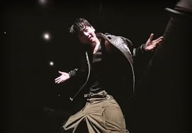 "정国...疯了"