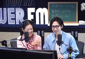 河诗朴,♥奉太奎活动规模炫耀.."数十年前看到我的SNS文章后，送了我鞋子作为礼物……吓了一跳。" [晨锋]