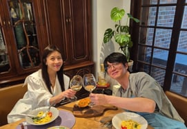 继"耳膜男友"之后，"成贤彬"再次登基。成始시경:"我的吉罗琳，河智苑"时隔16年成功实现"历代级会面" [Star Issue]