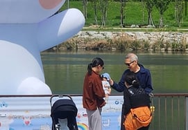 'Сорок четыре' Ким Мин Хи, через год после рождения сына...Режиссер Хон Сан Су свидетельствует о внебрачном человеке [человек.]