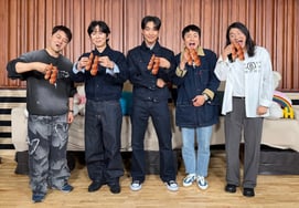 《我独自生活》、《性犯罪话题》的正式道歉没有→只有下周播出的宣传"是这个吗？' [Star Issue]