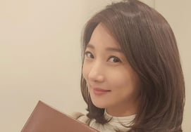 'チェ・ヨンス教授' イ・インヘ、H大学の教授として新たにスタート "初めて講義したあの時のように"