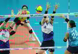 [Фото] Рэйна проткнулась.'