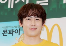 2PM Nichkhun complains of stalking..JYP "Clear crime, legal action under way" [Professional]