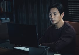 Снова сработал Чжу Джи Хун.Желание и мелодичные глаза, показанные 'Climax'