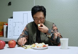 "突然变成乞丐了吗？" 朴信阳，安东集装箱生活"穿滑雪服吧" [便利餐厅]