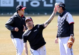 [Chụp ảnh] LG Wells khởi động tại Landersfield."