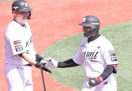 [Фото] Ан Хён Мин 'Возвращение Мисо ангела'