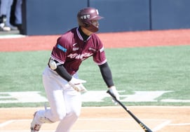 [相片儿] 李柱亨的"同分吴仲月个人本垒打"