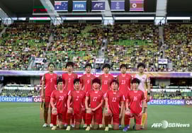 16年终于了结了！ 北韩女足将搭上巴西世界杯的末班车 洪成玉上演帽子戏法，4比0完胜台湾队