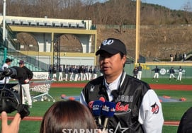 历史性的蔚山家族职业队首场主场比赛，日本一二重拳全部出场！ 张元镇教练:"选手们不用多说也能知道" [蔚山现场]