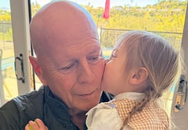 『認知症』ブルース・ウィリス、元妻デミ・ムーアが公開した感動的な写真..「愛だけ」 [ワールドスターイシュー]