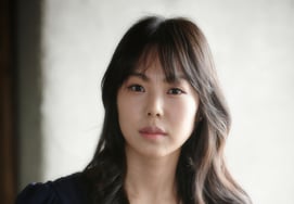 Kim Min Hee xinh đẹp trong phim 'The Handmaiden' và Hong Sang Soo trong vai mẹ của Yoo Mocham [★FOCUS]