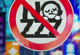 7 апреля Youngpa вернулась с цифровым синглом.2 месяца с высокой скоростью