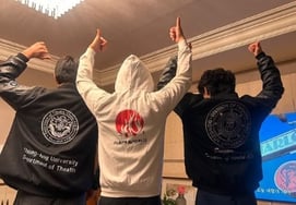 Ли Чон Хёк, 子Специалист по настольному теннису и соответствию "Национальный университет искусств Кореи, Сеульский национальный университет искусств, Донгук나란히