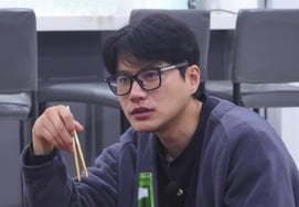 「制作陣への恨み」..'ナソル四季' 27期のヨンチョル、3連続孤独定食を食べてため息