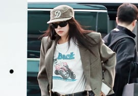 BLACKPINKのジェニー「朝から輝いている」 [★写真]