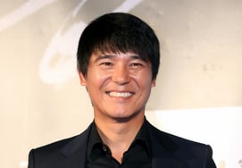 Lim Chang Jung xác nhận giao gas và tờ rơi làm thêmCuộc đời đã thay đổi qua điện thoại của Lee Byung Hun." [chuyến đi nửa tháng]