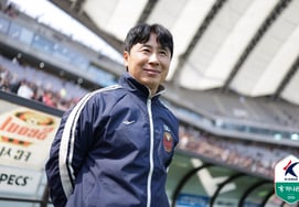 "実は（ソン）ジョンボムが今日出場できないところだったのですが···"キム・ギドン監督を笑顔にしたデビューゴールの一発 "若い選手らしくない冷静さ" [サンアム現場]