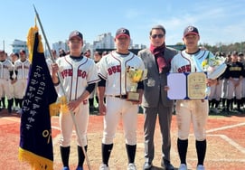 '全体1位候補' オム・ジュンサンMVP！徳水高、ソウルコンベンション高を破り選手村病院長杯U-18春季野球大会で2年連続優勝