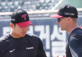 [相片儿] 孙周英-托尔赫斯特《魔球魔球》