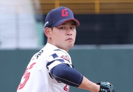 "Ryu Hyunjin → Strayley → Scooball." Thank you for Lotte's data part! 150km left-hander who's been wandering for five years, found a perfect change-up