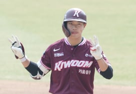 [Chụp ảnh] Park Hangyul vẫn trung thực như cũ'