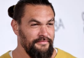 ジェイソン・モモア、ハワイの最悪の洪水で家族と緊急避難..「無事でありますように」 [★ハリウッド]