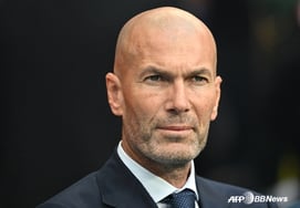 曼联的"空白支票"也无济于事，齐达内的选择只有"祖国"... "法国国家队主教练人选已确定"