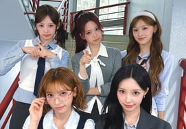 Lysanne confirmed her comeback on April 8th with a new scent..Dishing 'Runaway' Released