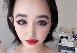 2NE1のパク・ボム、サンダラ・パクを狙った後の近況..「誕生日記念」自祝