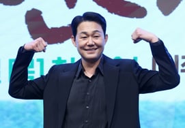「シムウミョン・ヨリリ」パク・ソンウ、2年ぶりにKBS復帰「自分がうまく表現できるキャラクター」