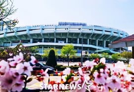 [官方] "KBO45年历史上的首次"春天来了 "KBO联赛的人气已经爆发！' → 热身赛创下了历届最多观众的"新历史"