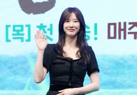 Ли Су Гён, элегантный черный двухцветный [★Фото]