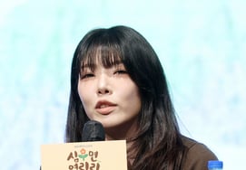 チェ・ヨンス監督、初のデビュー作『シムウミョン・ヨンリリ』 [★写真]