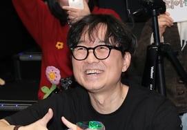 [公式] 《王思男》上映50天观影人数突破1500万...能否打败"鸣梁海战"登上历史第一宝座？