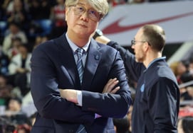 [フォト] ソン・チャンファン監督『諦めは早い』