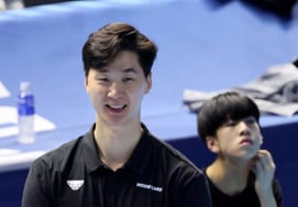 "6胜12负→14胜4负→扣球上升"，友利信用卡队的朴哲宇魔术队有何不同？