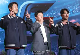 [Photo] Jeon Junwoo - Jeon Minjae 'Fly Giant'