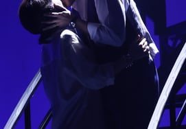 Nụ hôn ngọt ngào của Lempicka và Lempicki [★Ảnh]