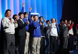 [相片儿] 李范浩-李康哲"我们是第一"