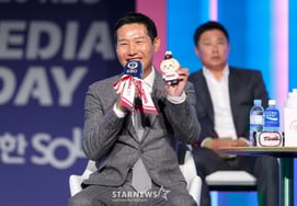 [フォト] ヨム・カルリャン 『遠作帰の販促は外せますか』'