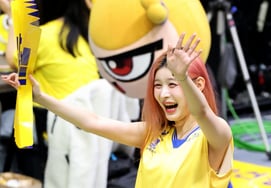 [Фото] Шин Хе Рён: «Яхо~ это будет оценено»