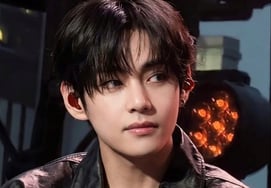 横扫纽约舞台的V,强烈的表演→美丽的主唱...全球粉丝"欢呼"