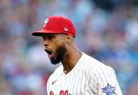 "This is why Korea Korea was stuck." Cy Young's second-ranked PHI Sanchez showed off his overwhelming dignity in the MLB opening match.